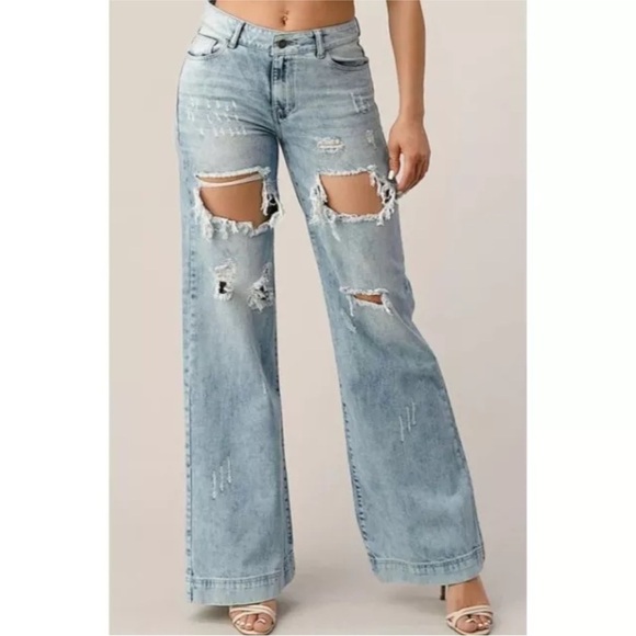 Denim - NWT Uniq By Litz Distressed 90s Wide Leg jeans Mid-Rise Acid-Wash Blue Size 28